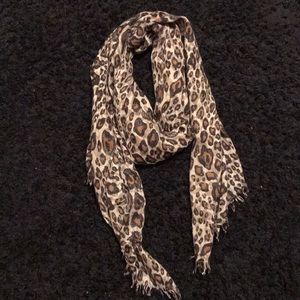 Leopard print scarf
